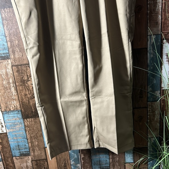 Red Kap 46  tan work pants - Picture 3 of 16